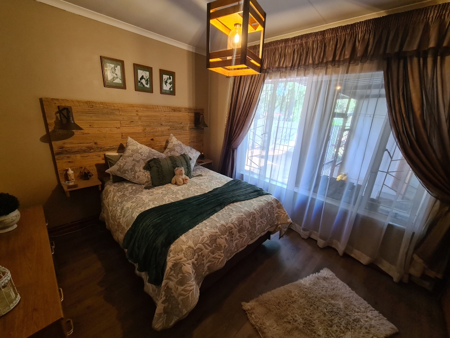 5 Bedroom Property for Sale in Bedworth Park Gauteng