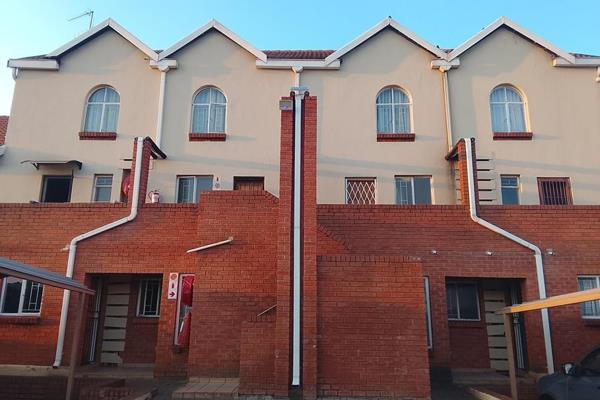 2 Bedroom Property for Sale in The Orchards Gauteng