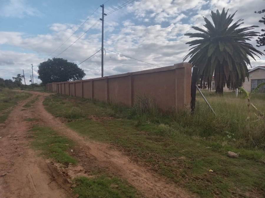 5 Bedroom Property for Sale in Winterveldt Gauteng