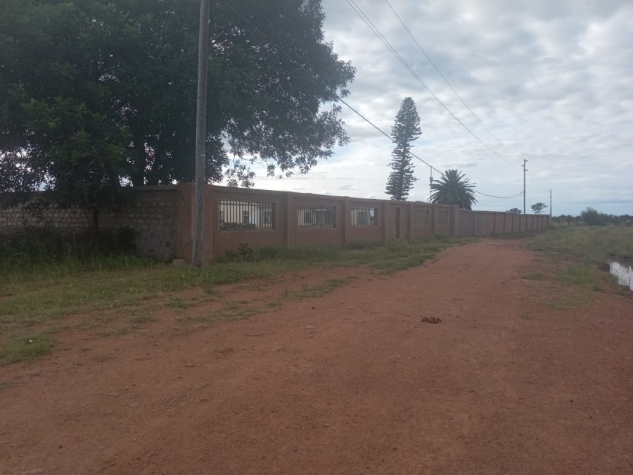 5 Bedroom Property for Sale in Winterveldt Gauteng