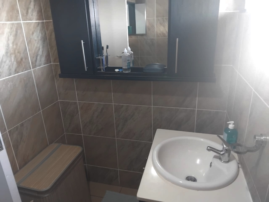 2 Bedroom Property for Sale in Wonderboom South Gauteng