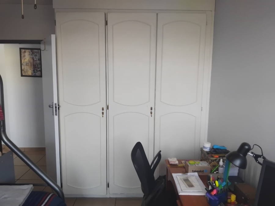 2 Bedroom Property for Sale in Wonderboom South Gauteng