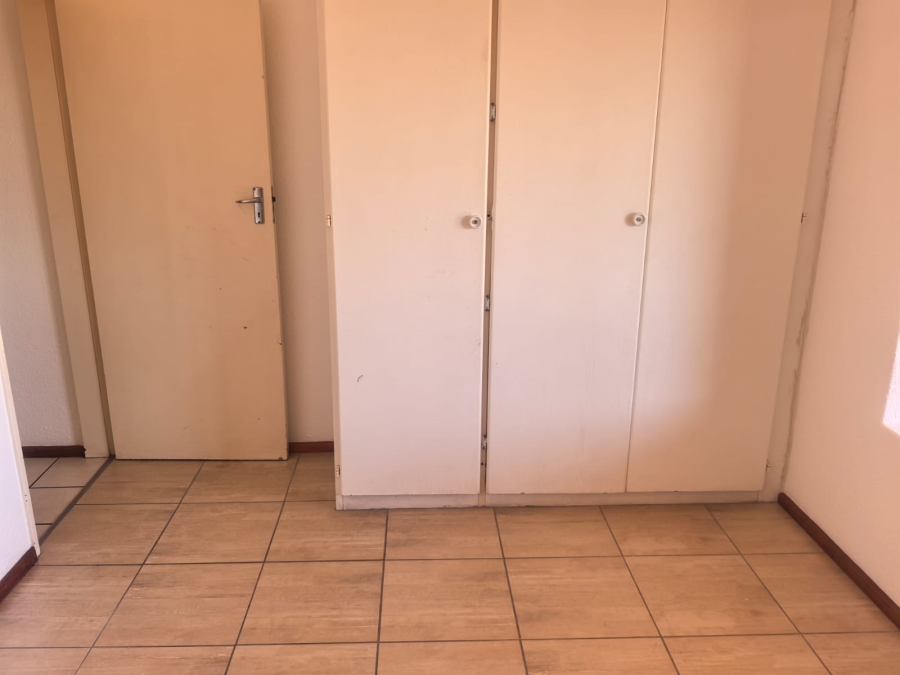 2 Bedroom Property for Sale in Wilro Park Gauteng