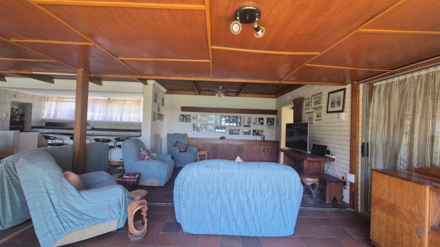 5 Bedroom Property for Sale in Monument Gauteng