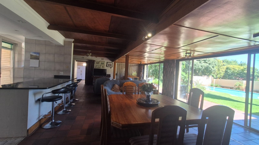 5 Bedroom Property for Sale in Monument Gauteng