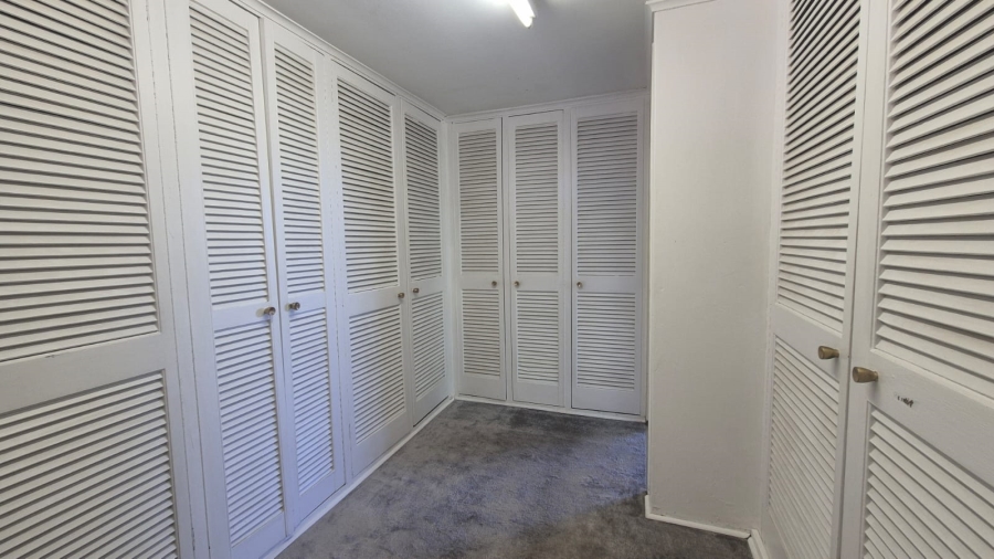 5 Bedroom Property for Sale in Monument Gauteng