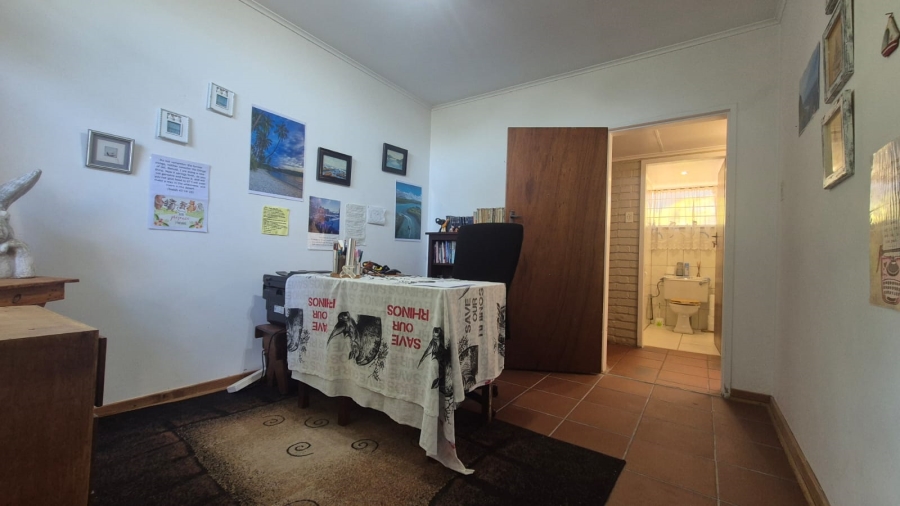 5 Bedroom Property for Sale in Monument Gauteng