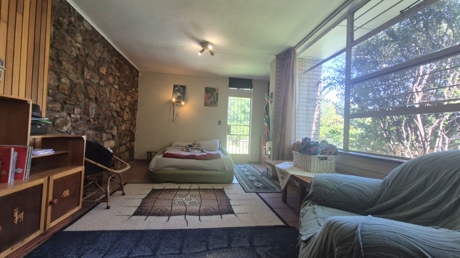 5 Bedroom Property for Sale in Monument Gauteng