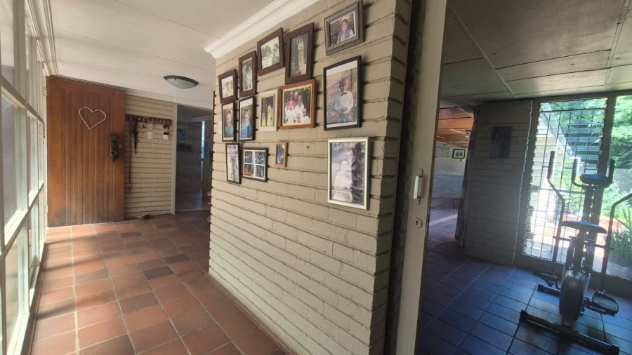 5 Bedroom Property for Sale in Monument Gauteng