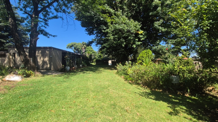 5 Bedroom Property for Sale in Monument Gauteng