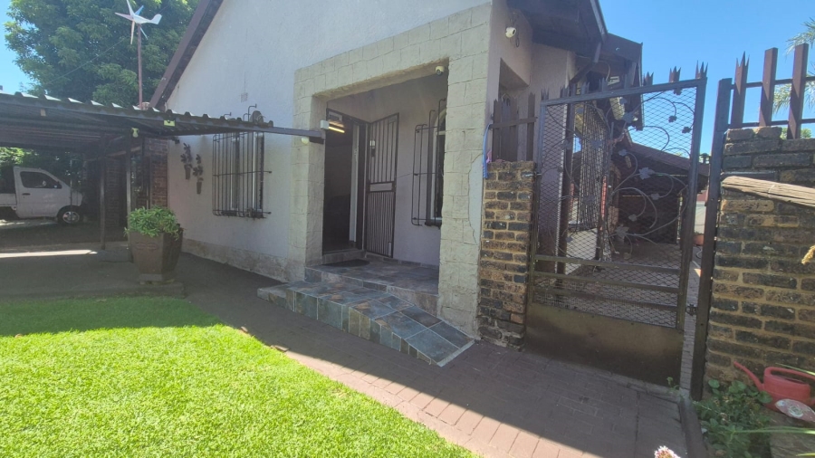 4 Bedroom Property for Sale in Dan Pienaarville Gauteng