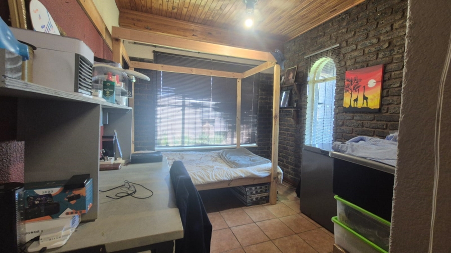 4 Bedroom Property for Sale in Dan Pienaarville Gauteng