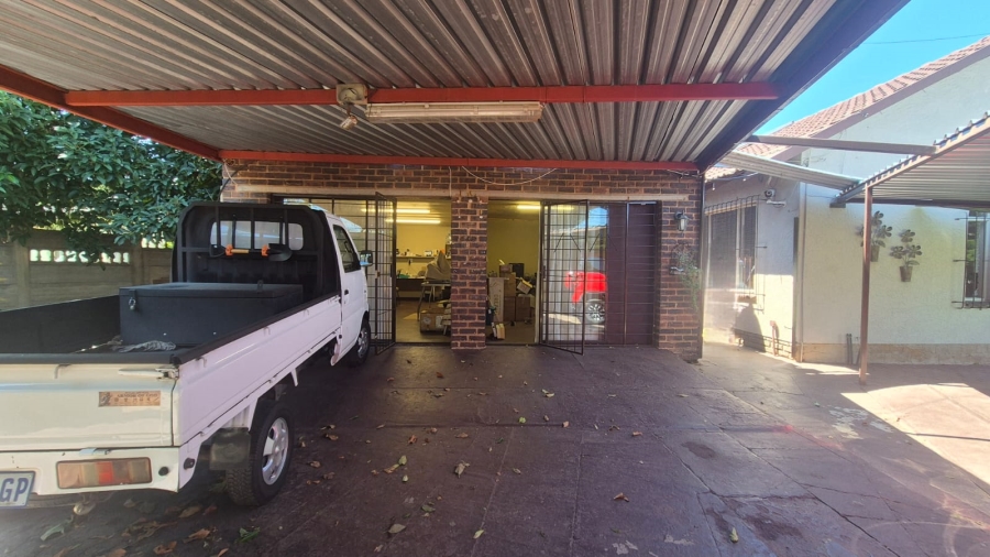 4 Bedroom Property for Sale in Dan Pienaarville Gauteng