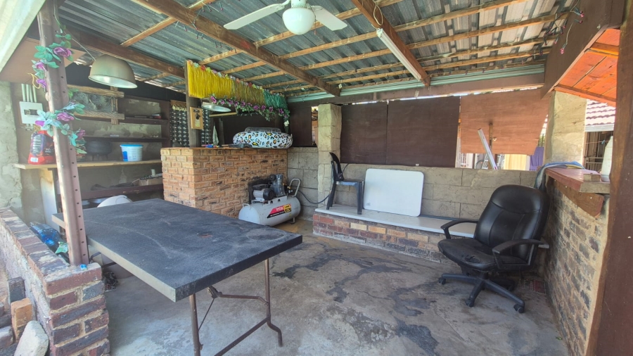 4 Bedroom Property for Sale in Dan Pienaarville Gauteng