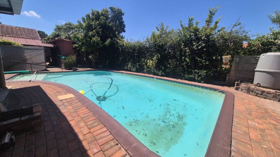 4 Bedroom Property for Sale in Dan Pienaarville Gauteng