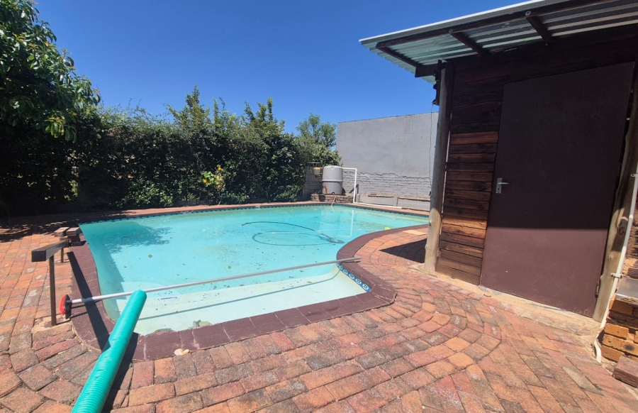 4 Bedroom Property for Sale in Dan Pienaarville Gauteng