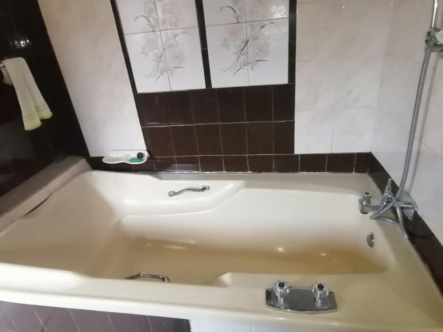 3 Bedroom Property for Sale in Mindalore Gauteng