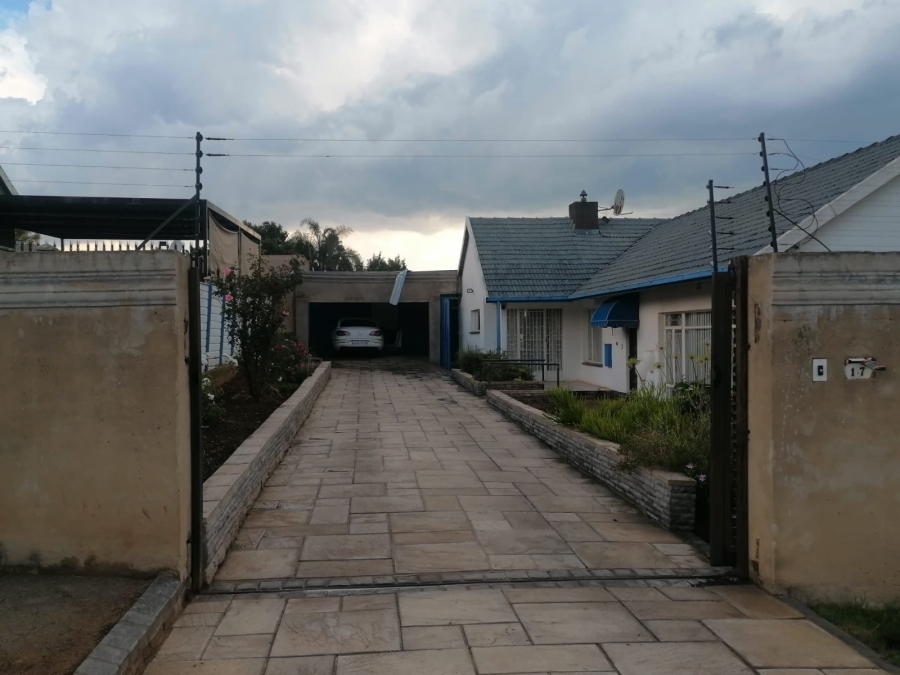 3 Bedroom Property for Sale in Mindalore Gauteng