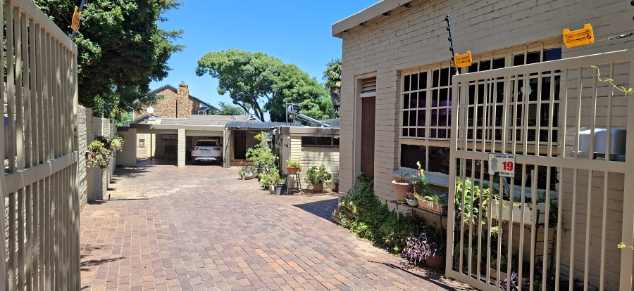 5 Bedroom Property for Sale in Monument Gauteng