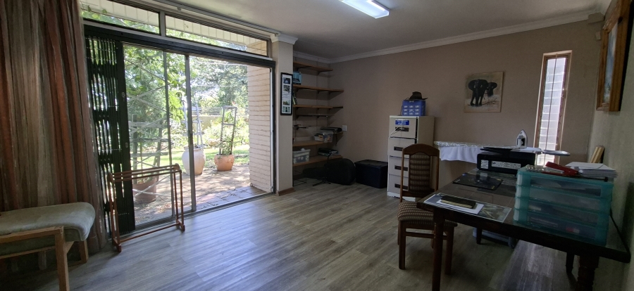 5 Bedroom Property for Sale in Monument Gauteng