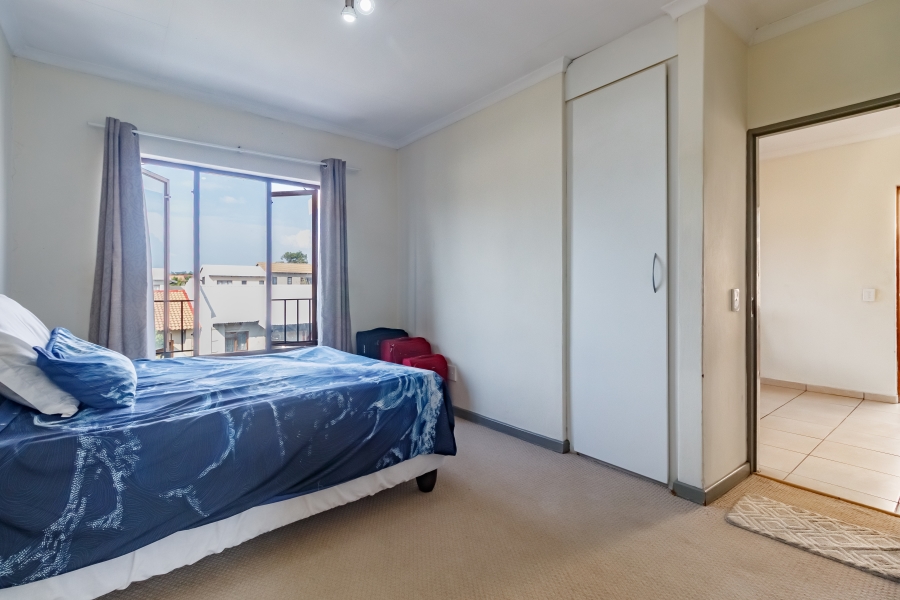 1 Bedroom Property for Sale in Vorna Valley Gauteng