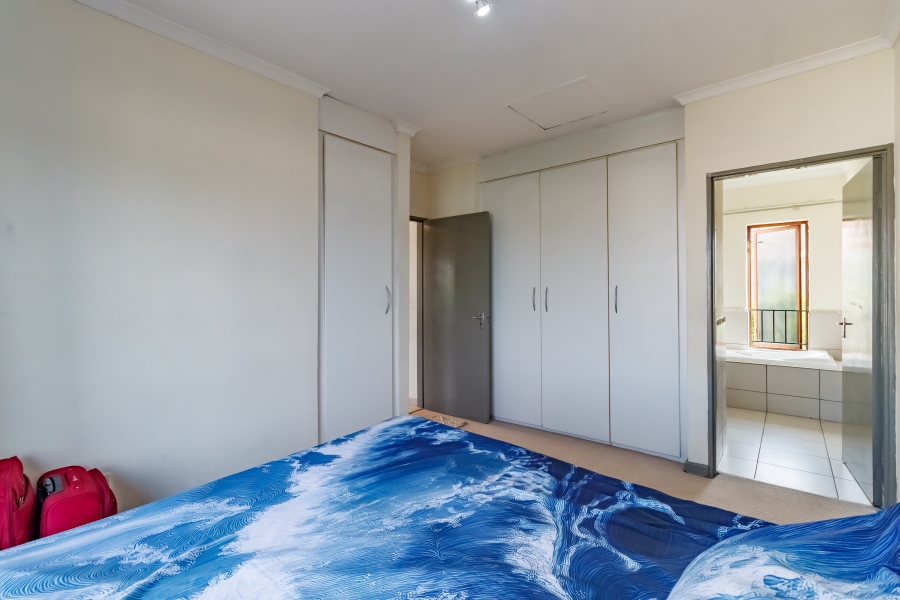 1 Bedroom Property for Sale in Vorna Valley Gauteng