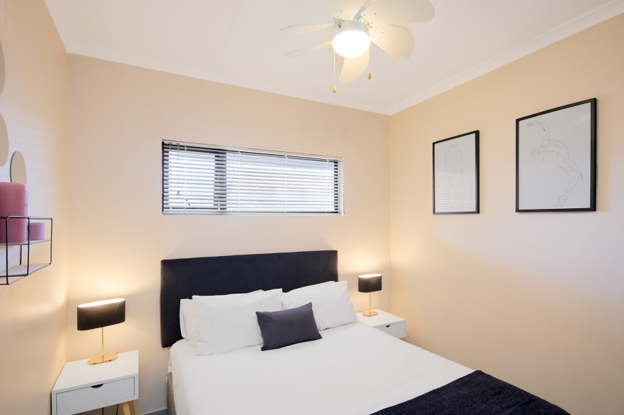 2 Bedroom Property for Sale in Vorna Valley Gauteng