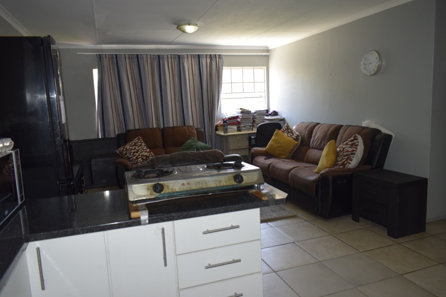 3 Bedroom Property for Sale in Ravenswood Gauteng