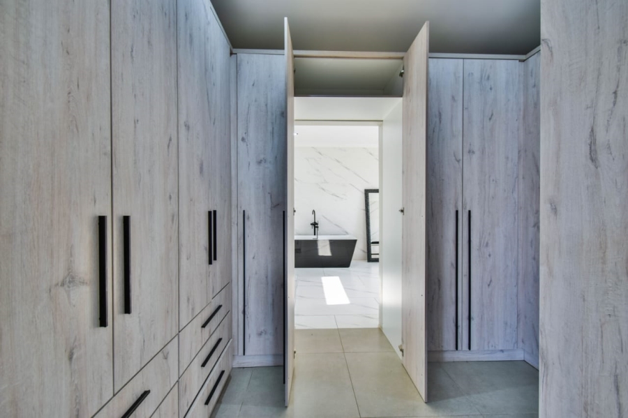 6 Bedroom Property for Sale in Savannah Country Estate Gauteng