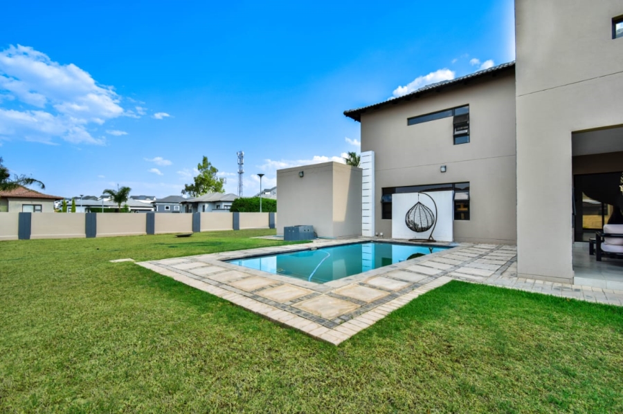 6 Bedroom Property for Sale in Savannah Country Estate Gauteng