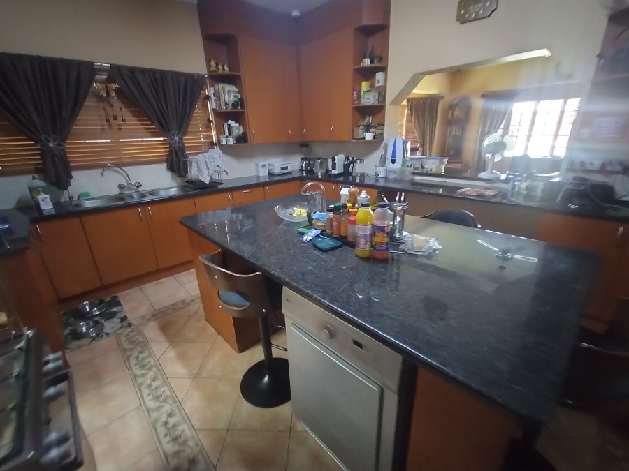 4 Bedroom Property for Sale in Heatherdale AH Gauteng