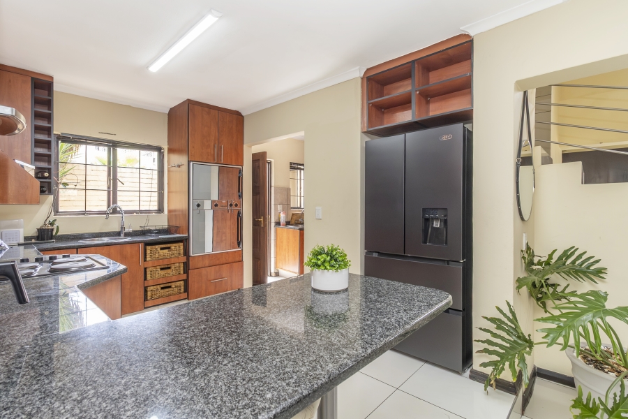 4 Bedroom Property for Sale in North Riding Gauteng
