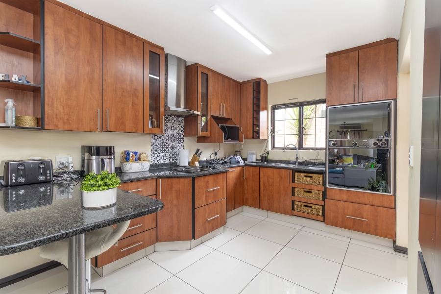 4 Bedroom Property for Sale in North Riding Gauteng