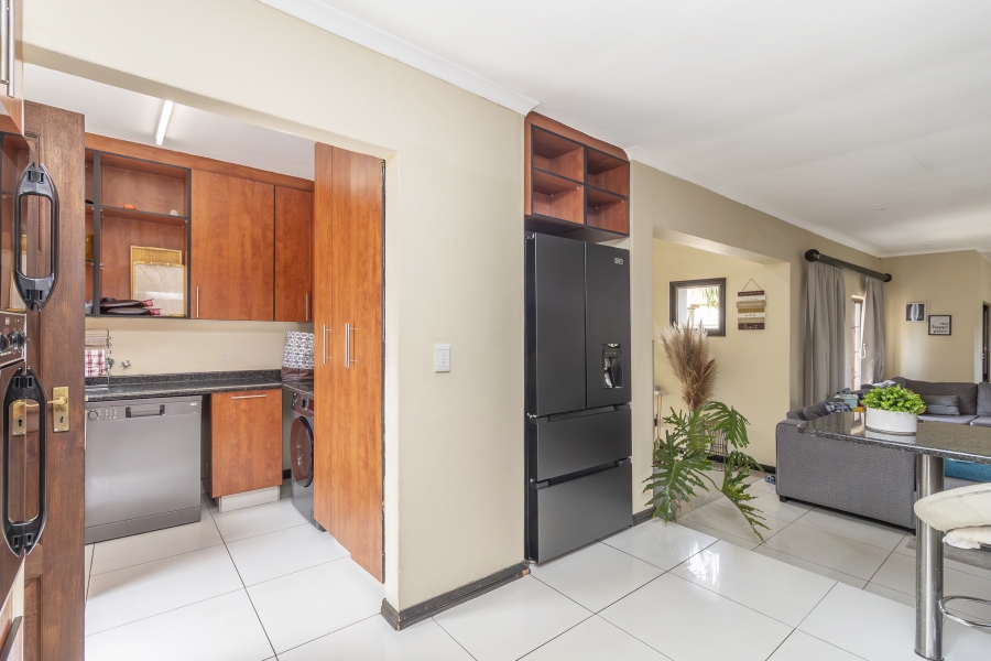 4 Bedroom Property for Sale in North Riding Gauteng