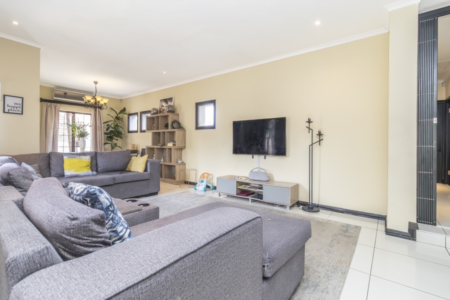 4 Bedroom Property for Sale in North Riding Gauteng