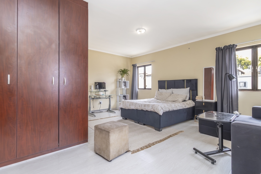 4 Bedroom Property for Sale in North Riding Gauteng