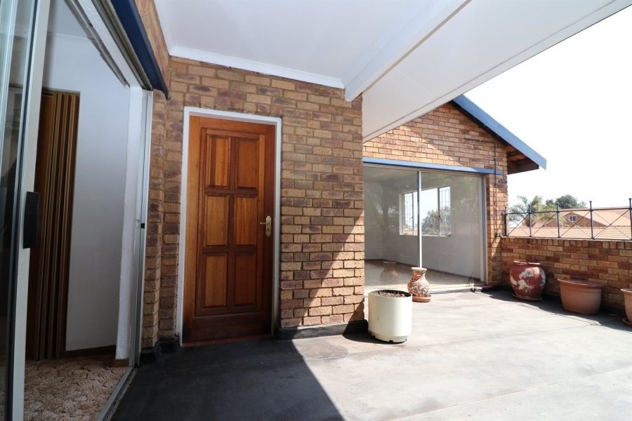 3 Bedroom Property for Sale in Terenure Gauteng