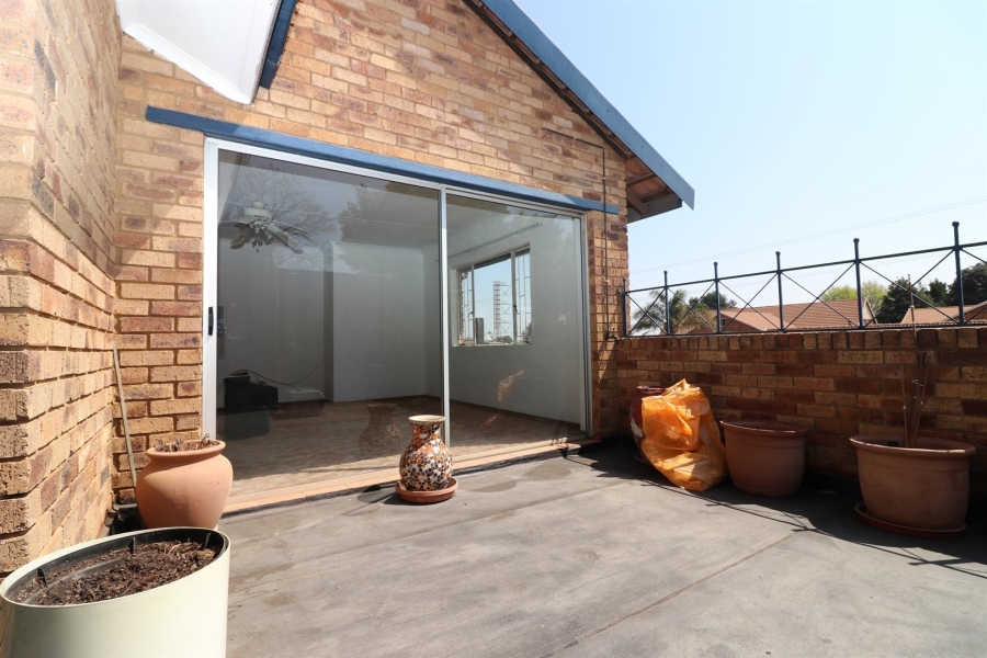 3 Bedroom Property for Sale in Terenure Gauteng