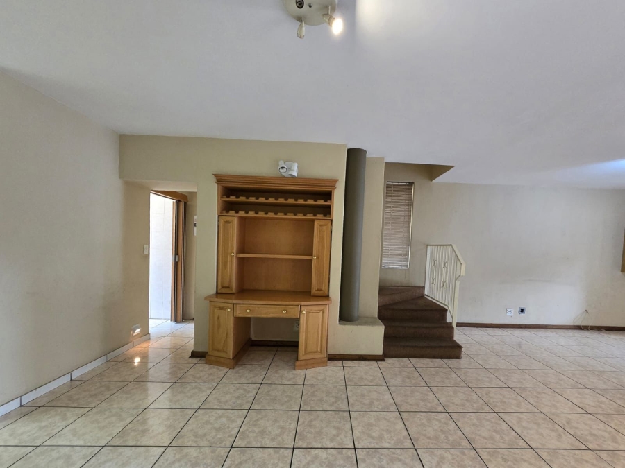 3 Bedroom Property for Sale in New Redruth Gauteng