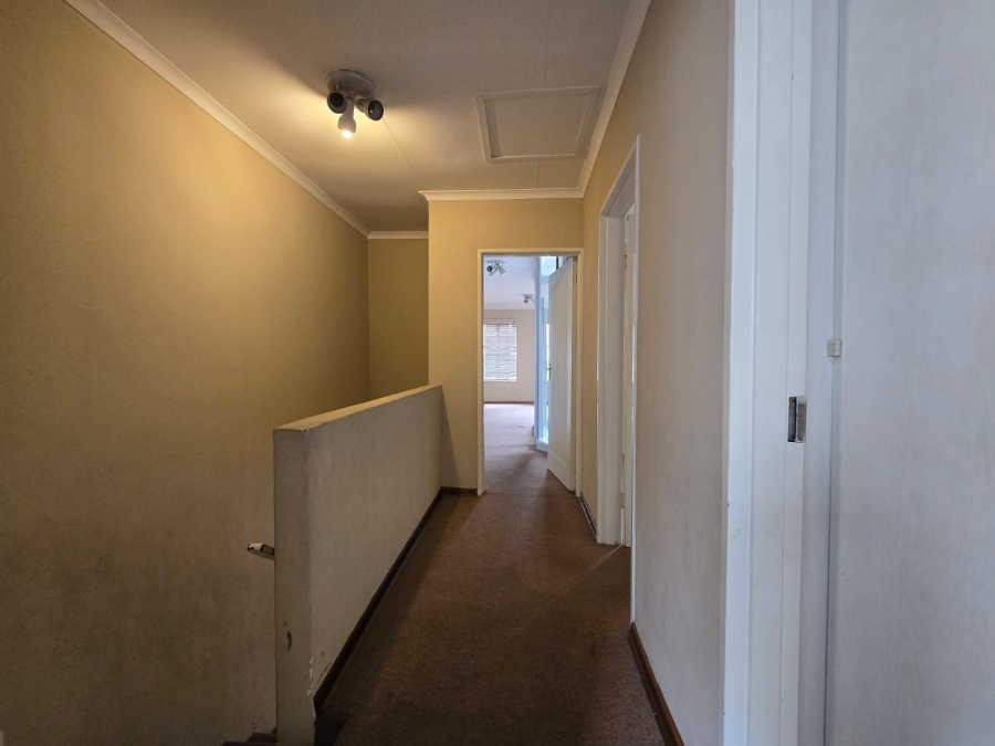 3 Bedroom Property for Sale in New Redruth Gauteng