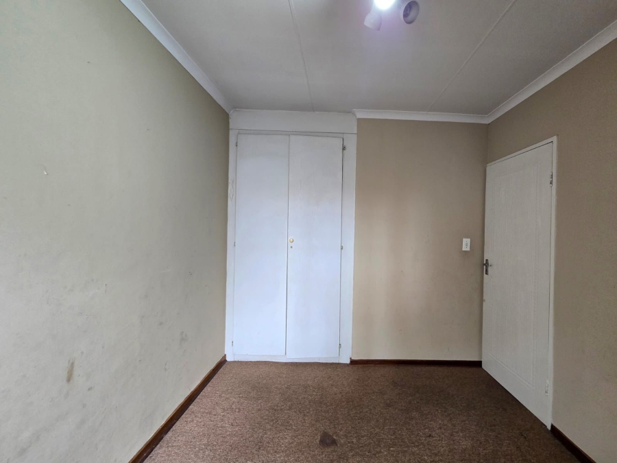 3 Bedroom Property for Sale in New Redruth Gauteng
