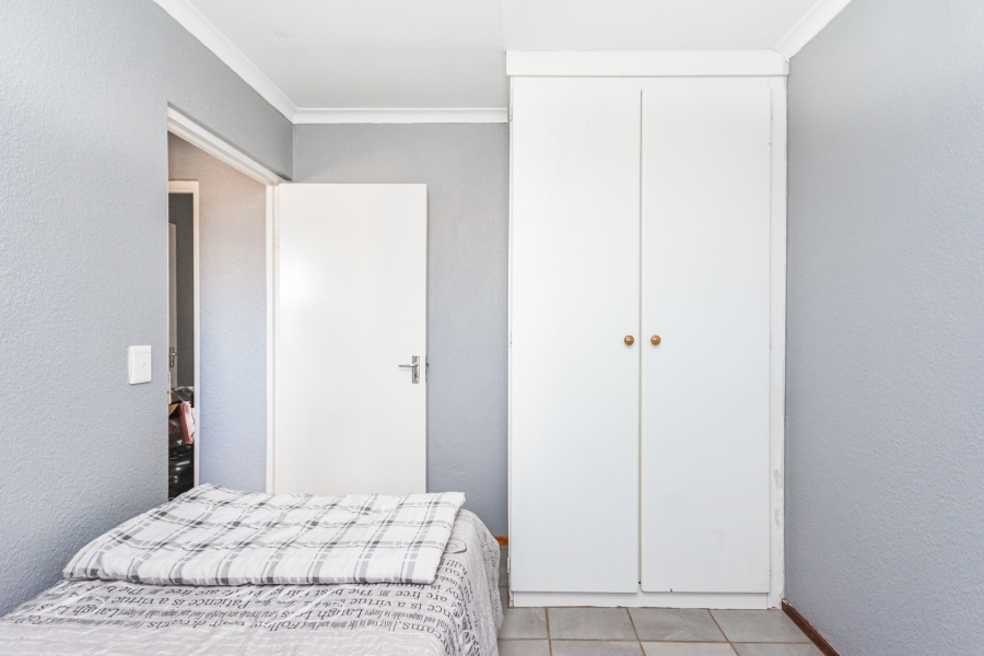 2 Bedroom Property for Sale in Die Hoewes Gauteng