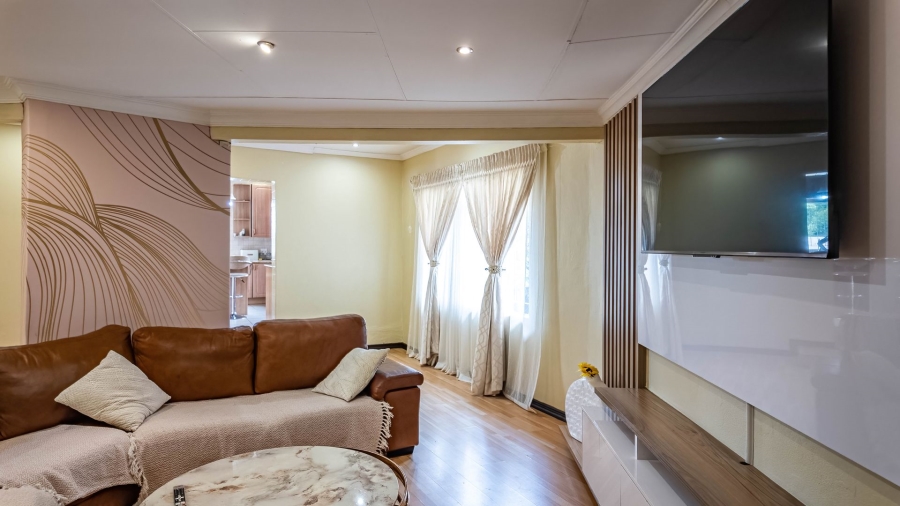 4 Bedroom Property for Sale in Doornpoort Gauteng