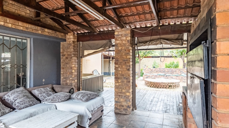 4 Bedroom Property for Sale in Doornpoort Gauteng