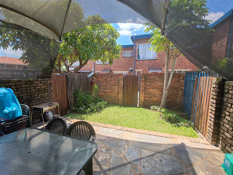 2 Bedroom Property for Sale in Roseville Gauteng