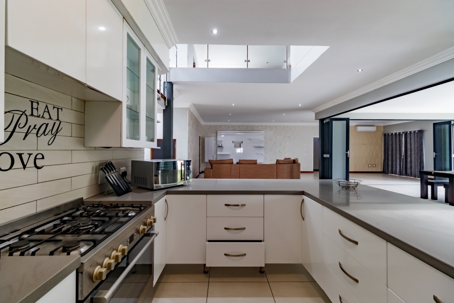 To Let 5 Bedroom Property for Rent in Midstream Estate Gauteng