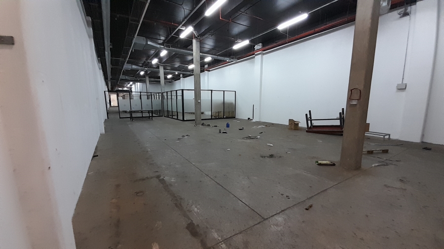 To Let commercial Property for Rent in Vorna Valley Gauteng
