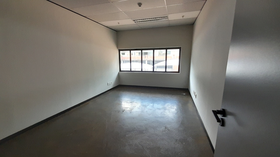 To Let commercial Property for Rent in Vorna Valley Gauteng