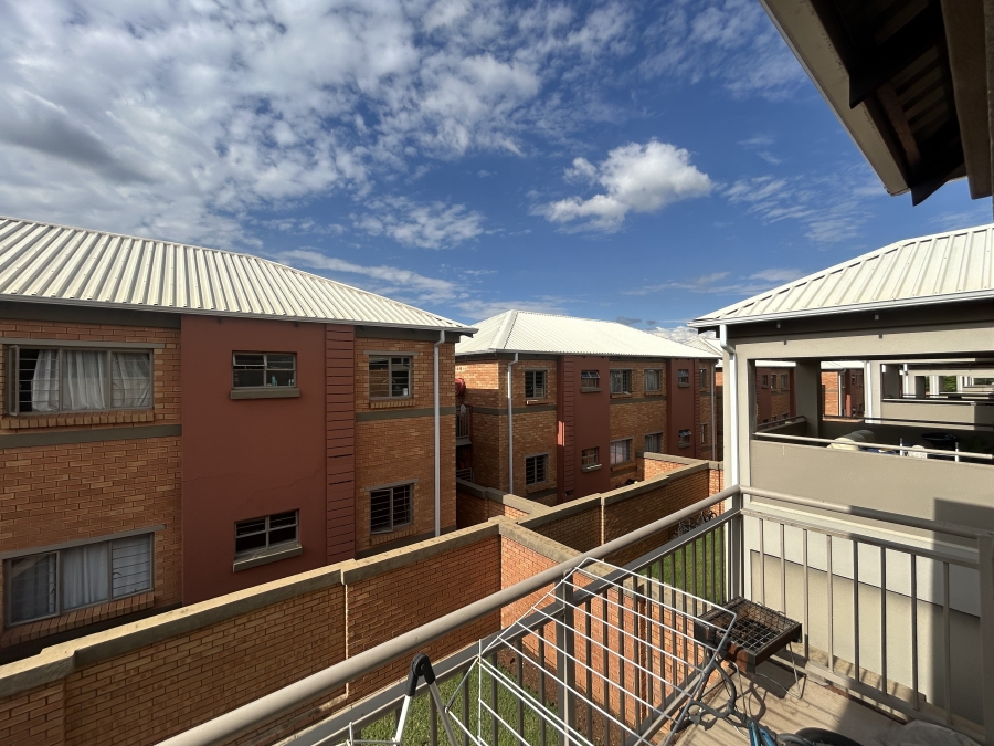 To Let 2 Bedroom Property for Rent in Andeon Gauteng
