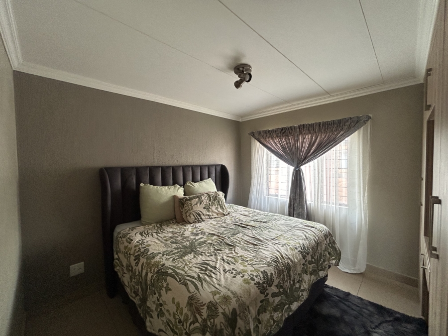 To Let 2 Bedroom Property for Rent in Andeon Gauteng